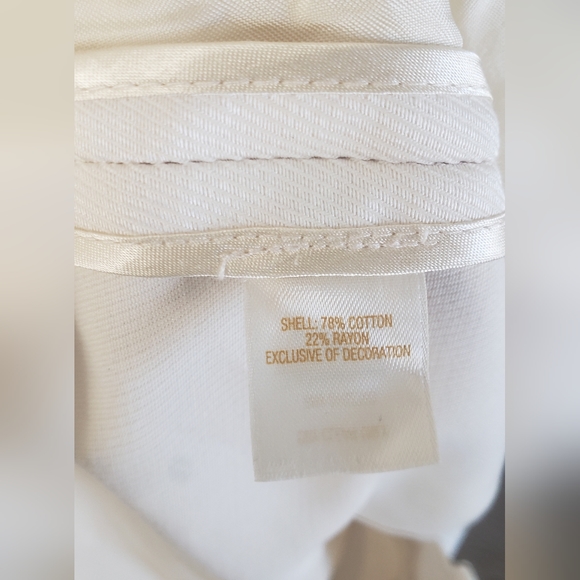 Kate Spade Ivory Capri Pants Size 4 - Picture 8 of 11